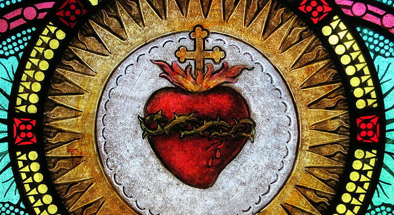 Pope Francis encourages devotion to the Sacred Heart