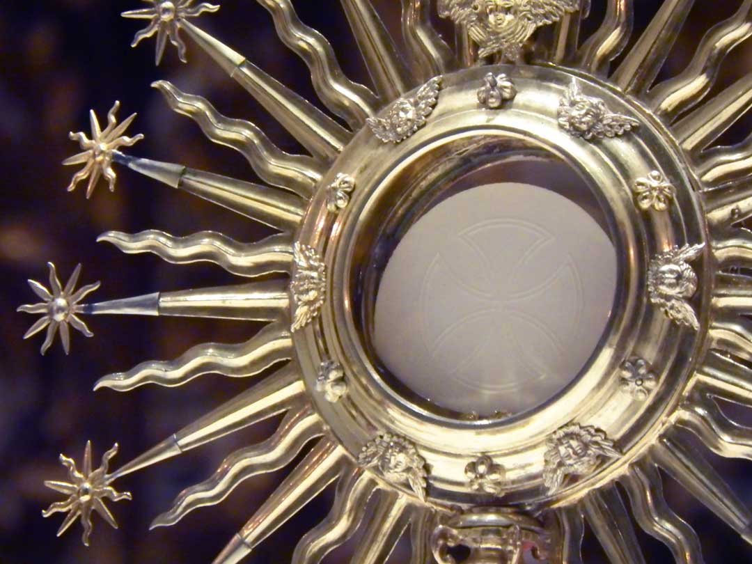 For a Eucharistic life – Prayer for July 2023