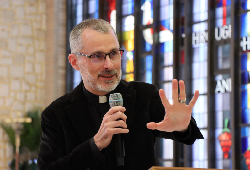 Fr Phil Hurley SJ